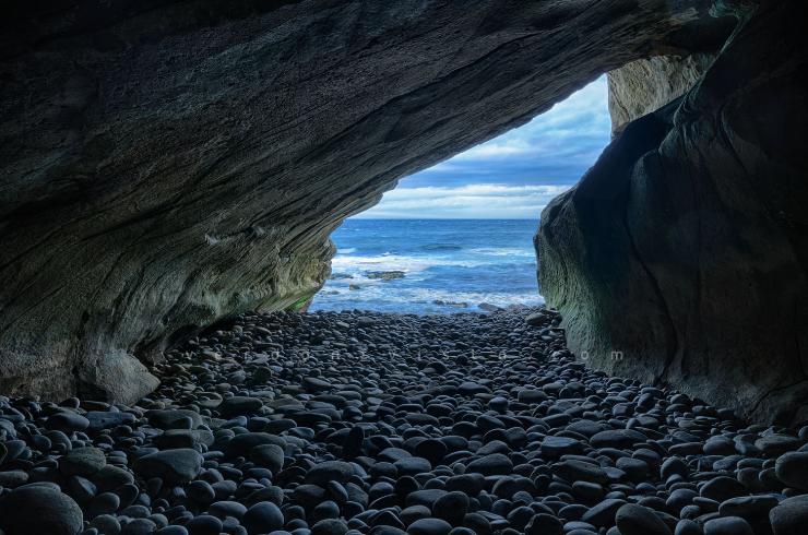 Clashach Cove Cave